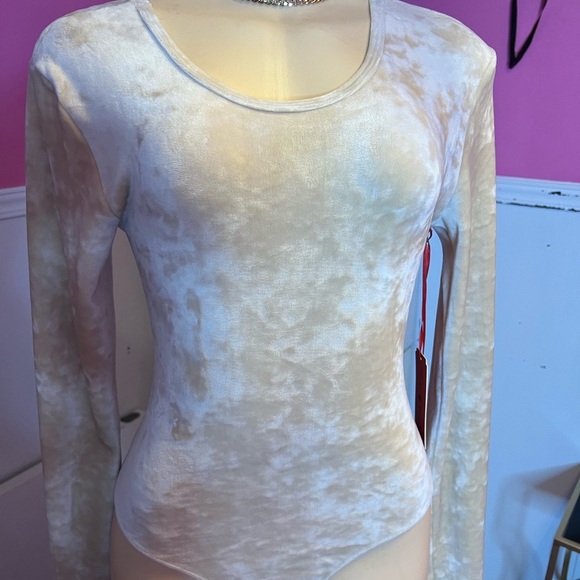 Cream Velvet Long Sleeve Bodysuit - Picture 3 of 5
